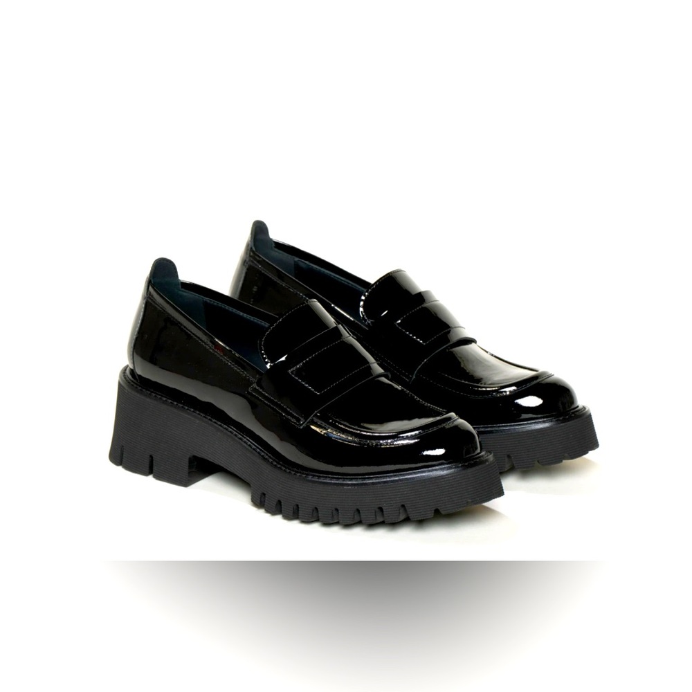 M Gemi The Tamara Black Patent Leather Chunky Lightweight Lug Sole Loafer